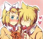  1girl bad_id bad_pixiv_id blonde_hair blush brother_and_sister candy food hair_ornament hairclip kagamine_len kagamine_rin lollipop lowres mitsu_yomogi short_hair siblings twins vocaloid 