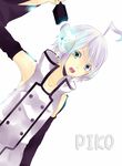  detached_sleeves headphones male male_focus piko solo usb utatane_piko vocaloid white_background white_hair ãƒ”ã‚³ 