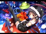 adapted_costume asymmetrical_wings black_gloves black_hair black_legwear black_santa_costume christmas dress elbow_gloves gift gloves grin hat houjuu_nue kimitoshiin letterboxed looking_back polearm red_eyes santa_costume santa_hat short_hair smile snake snow solo thighhighs touhou ufo weapon wings 