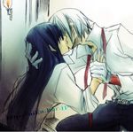  2boys allen_walker black_hair d.gray-man gloves kanda_yuu kiss long_hair lowres multiple_boys short_hair sweat white_hair yaoi 