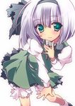  amanagi_seiji bad_id bad_pixiv_id hair_ribbon konpaku_youmu leaning_forward ribbon short_hair silver_hair smile solo touhou 