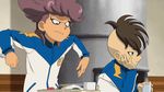  animated animated_gif eating fudou_akio gif inazuma_eleven inazuma_eleven_(series) lowres male male_focus mohawk pompadour tobitaka_seiya 