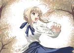  ahoge artoria_pendragon_(all) blonde_hair blue_eyes blush_stickers fate/stay_night fate_(series) green_eyes hair_ribbon open_mouth ribbon running saber satomi solo 