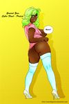  ass breasts dark_skin green_hair large_breasts original pose solo yellow_eyes 