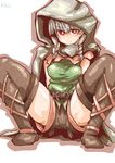  braid braids dragon&#039;s_crown dragon's_crown elf elf_(dragon&#039;s_crown) elf_(dragon's_crown) hood pointy_ears red_eyes shiro_gisu shorts sitting smile vanillaware 