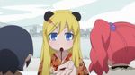  3girls blank_look blonde blood blue_eyes blush dark_hair hair_flower hair_ornament hen_zemi katou_anna kemonomimi kimono long_hair makiko_gregory matsutaka_nanako outdoors ponytail red_coat red_hair screen_capture shopping_bag short_hair sucking_hand talking wafuku 