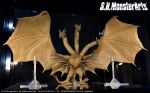  alien dragon figure giant_monster godzilla_(series) horns hydra kaijuu king_ghidorah legendary_pictures monster monsterverse multiple_heads multiple_tails mutant no_humans tail toho_(film_company) wings 