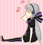  bad_id bad_pixiv_id chibi headphones long_hair musical_note peyon ponytail ribbon silver_hair solo thighhighs very_long_hair vocaloid voyakiloid yowane_haku 