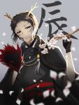  1boy akutagawa_ryuunosuke_(bungou_stray_dogs) antlers black_capelet black_gloves black_hair black_kimono blurry blurry_foreground bungou_stray_dogs capelet cherry_blossoms closed_mouth commentary_request deer_antlers falling_petals gloves grey_background hand_up highres horns japanese_clothes kimono male_focus multicolored_hair obi petals red_sash romaji_text samejiro_(user_uwgn4433) sash short_hair simple_background solo streaked_hair translation_request two-tone_hair upper_body white_hair 