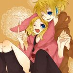  1girl bad_id bad_pixiv_id blonde_hair blue_eyes brother_and_sister chidori_(@rom) headphones holding_hands hood hoodie kagamine_len kagamine_rin nail_polish one_eye_closed short_hair siblings sitting smile twins vocaloid yellow_nails 