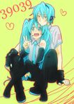  1girl aqua_eyes aqua_hair bad_id bad_pixiv_id detached_sleeves fingerless_gloves genderswap genderswap_(ftm) gloves hatsune_miku hatsune_mikuo headphones headset heart long_hair mikupa necktie sitting skirt smile thighhighs tsukimushi twintails v very_long_hair vocaloid zettai_ryouiki 