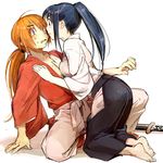  1girl arm_support ass bad_id bad_pixiv_id barefoot couple eye_contact hakama hetero himura_kenshin japanese_clothes kamiya_kaoru katana kneeling long_hair looking_at_another one_knee ponytail rurouni_kenshin sword weapon yumi_(konbutamago) 