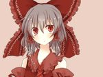  ascot bad_id bad_pixiv_id blush bow brown_hair detached_sleeves dress hair_bow hair_tubes hakurei_reimu highres pasutel red_dress red_eyes simple_background solo touhou translated 