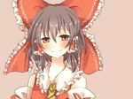  ascot bad_id bad_pixiv_id blush bow brown_eyes brown_hair detached_sleeves dress hair_bow hair_tubes hakurei_reimu highres pasutel red_dress simple_background smile solo touhou translated 