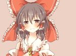  ascot bad_id bad_pixiv_id blush bow brown_eyes brown_hair detached_sleeves dress hair_bow hair_tubes hakurei_reimu highres pasutel red_dress simple_background smile solo touhou translated 