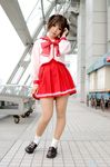  cosplay footwear kipi-san photo school_uniform serafuku socks to_heart_2 twintails yuzuhara_konomi 