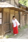  cosplay inuyasha japanese_clothes kikyo kikyou_(inuyasha) miko mizuhara_arisa photo 