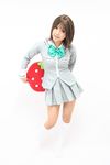  cosplay ichigo_100 ichigo_100_percent kipi-san kneehighs photo school_uniform serafuku sotomura_misuzu strawberry_pillow 