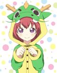  akaza_akari animal_costume dragon dragon_costume hood hoodie kiritanpo looking_at_viewer paw_pose polka_dot polka_dot_background purple_eyes red_hair short_hair smile solo upper_body yuru_yuri 