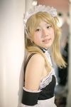  blonde_hair cosplay elbow_gloves gloves highres hime kore_ga_watashi_no_goshujin-sama maid maid_apron maid_uniform photo sawatari_izumi twintails 