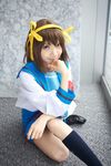  armband cosplay hair_ribbon hair_ribbons highres hoshiko knee_socks kneehighs photo ribbon sailor sailor_uniform school_uniform serafuku suzumiya_haruhi suzumiya_haruhi_no_yuuutsu 