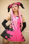  ball_&amp;_chain character_request cosplay fingerless_elbow_gloves highres horns laces photo pink_hair source_request tagme_character tagme_series zakuro_(model) 