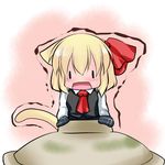  animal_ears blonde_hair cat_ears cat_tail chibi hoshizuki_(seigetsu) kemonomimi_mode minigirl oven_mitts pot purumia rumia short_hair solo tail touhou trembling |_| 