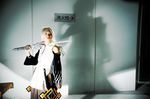  calintz cosplay magna_carta photo robe robes silver_hair sword weapon wings yukiya 