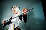  calintz cosplay magna_carta photo robe robes silver_hair sword weapon wings yukiya 