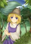  blonde_hair blue_eyes blue_sky blush cloud day forest hair_ribbon hat highres kurokaze_no_sora leaf_umbrella moriya_suwako nature ribbon shirt skirt skirt_set sky smile solo touhou vest 