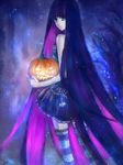  bad_id bad_pixiv_id blue empty_eyes gothic green_eyes holding jack-o'-lantern kaka1555 long_hair looking_back multicolored_hair panty_&amp;_stocking_with_garterbelt pumpkin solo stocking_(psg) striped striped_legwear thighhighs two-tone_hair very_long_hair 