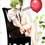  bad_id bad_pixiv_id balloon barefoot between_toes earrings feet foot_hold green_eyes green_hair green_nails gumi hair_ornament hairclip hatsuko jewelry nail_polish plantar_flexion solo vocaloid watch wristwatch 