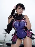  1girl black_hair breasts cattleya cattleya_(cosplay) chouzuki_maryou cosplay glasses hips large_breasts photo plump queen&#039;s_blade queen's_blade thick_thighs thighs wide_hips 