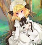  :&lt; blonde_hair bow dress drill_hair fairy_wings fork hat highres looking_at_viewer luna_child purple_eyes rimu_(kingyo_origin) short_hair sitting sleeves_past_wrists solo touhou tree white_dress wings 