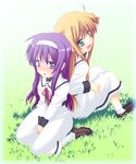  arisa_bannings blonde_hair grass green_eyes hairband long_hair lyrical_nanoha mahou_shoujo_lyrical_nanoha multiple_girls purple_eyes purple_hair saki_chisuzu school_uniform seishou_elementary_school_uniform tsukimura_suzuka 