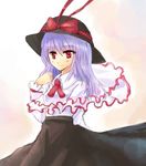  bow hat nagae_iku purple_hair red_eyes solo tes_(unpre) touhou 