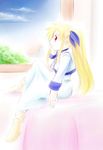  blonde_hair fate_testarossa jason_(kaiten_kussaku_kikou) long_hair lyrical_nanoha mahou_shoujo_lyrical_nanoha no_legwear red_eyes sitting solo 