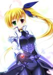  blonde_hair endori feathers gloves green_eyes heterochromia highres long_hair lyrical_nanoha mahou_shoujo_lyrical_nanoha_strikers red_eyes sacred_heart side_ponytail simple_background smile solo vivio white_background 