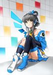  bad_id bad_pixiv_id green_eyes luo_tianyi mismatched_footwear molly sitting solo vocaloid vocanese 
