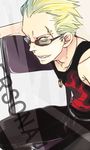  grin male_focus persona persona_4 scar smile solo sunglasses tatsumi_kanji yukihiro_utako 