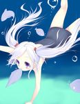  blush bubble fish freediving heart highres kiss one-piece_swimsuit original purple_eyes school_swimsuit silver_hair solo sukage swimming swimsuit twintails underwater 