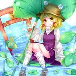  bad_id bad_pixiv_id blonde_hair flower frog hair_ornament hat leaf_umbrella lotus moriya_suwako rukito sitting snake soaking_feet solo torii touhou water wide_sleeves yellow_eyes 