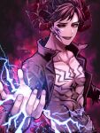  1boy abs asaba_ichi belial_(granblue_fantasy) black_hair black_jacket black_sclera chest_tattoo collarbone colored_sclera electricity evil_smile facial_tattoo fingernails granblue_fantasy highres horns jacket male_focus mature_male mismatched_sclera muscular muscular_male open_mouth purple_background red_eyes smile solo tattoo twitter_username upper_body 
