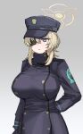  1girl arm_behind_back black_hat blonde_hair blue_archive blue_eyes bow_(bhp) breasts closed_mouth eyepatch gradient_background grey_background halo hat large_breasts short_hair solo suou_(blue_archive) yellow_halo 