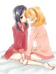  alternate_hairstyle bad_id bad_pixiv_id barefoot black_hair blonde_hair blush closed_eyes couple fresh_precure! hair_down higashi_setsuna hijiki_(hijikini) holding_hands imminent_kiss momozono_love multiple_girls night_clothes precure red_eyes sitting wariza yuri 