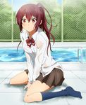  blue_legwear blush bow chain-link_fence day fence free! highres long_hair matsuoka_gou official_style outdoors parted_lips ponytail pool pool_ladder poolside red_eyes red_hair rumia_(compacthuman) school_uniform see-through shadow sitting skirt solo v_arms wariza wet wet_clothes 