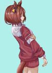  1girl animal_ears blue_background brown_hair e_nnihql from_side gym_uniform highres horse_ears horse_girl horse_tail jacket looking_at_viewer looking_to_the_side no_tail pink_eyes red_jacket red_shorts red_track_suit revision sakura_laurel_(umamusume) short_hair shorts simple_background solo tail tracen_training_uniform umamusume 