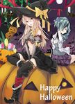  absurdres apple bat bat_wings black_legwear blue_hair blush food fruit green_eyes halloween happy_halloween hat highres jack-o'-lantern midriff moon multiple_girls navel night original pink_hair pumpkin red_eyes sitting skirt tail takanashi_kei_(hitsujikan) thighhighs wings witch_hat 