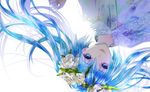  aqua_eyes aqua_hair backlighting closed_mouth flower flower_wreath hair_between_eyes hair_flower hair_ornament hatsune_miku head_wreath kiyohara_hiro lips long_hair looking_at_viewer rose simple_background smile solo twintails upper_body upside-down vocaloid white_background white_flower white_rose 