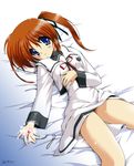  blue_eyes brown_hair long_hair lying lyrical_nanoha mahou_shoujo_lyrical_nanoha makuwa school_uniform seishou_elementary_school_uniform side_ponytail solo takamachi_nanoha 